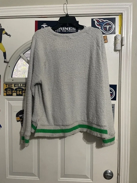 Cozy Crewneck Sweater in Light Gray with Green 'North Dakota' Appliqué - Picture 3 of 4
